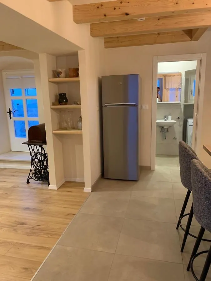 Holiday Home Ana Cres 0*,