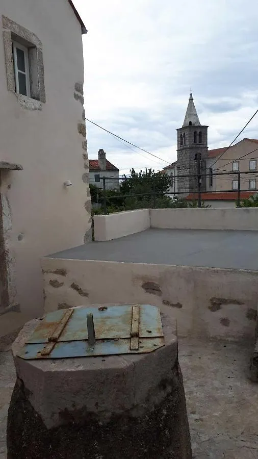 Apartment Holiday Home Ana Cres