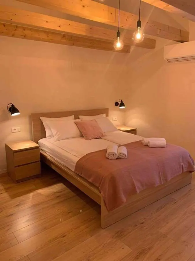 Holiday Home Ana Cres Apartment